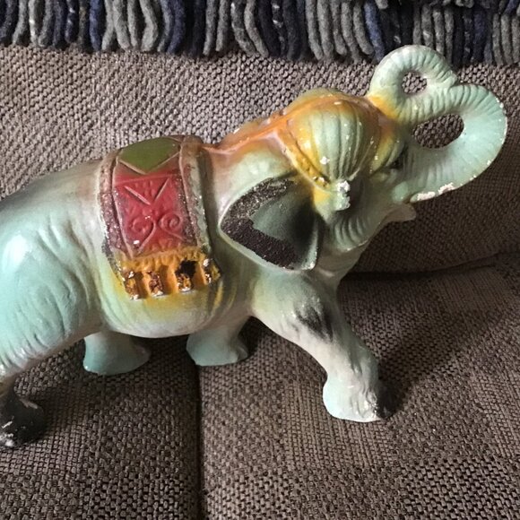 Vintage Chalkware Elephant - Carnival Chalkware Elephant Figurine - Nice - Picture 2 of 8